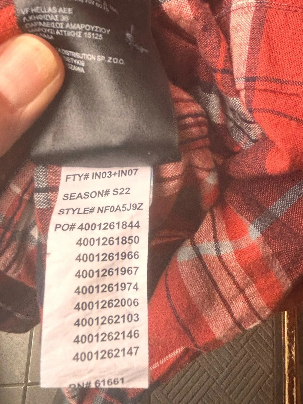 Men's Red Plaid Short-Sleeve Button-Up Shirt